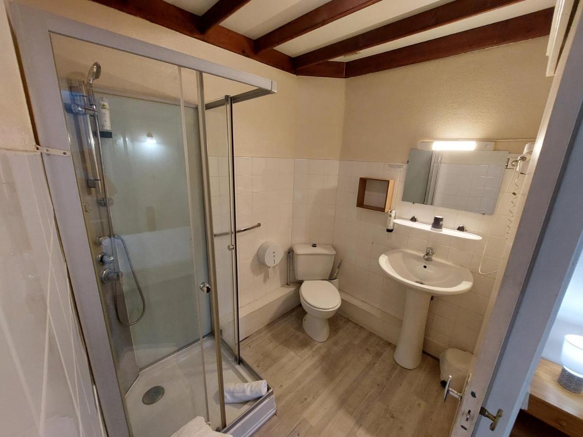 Logis Hotels - Hotel Le Boulevard Mazamet Luaran gambar