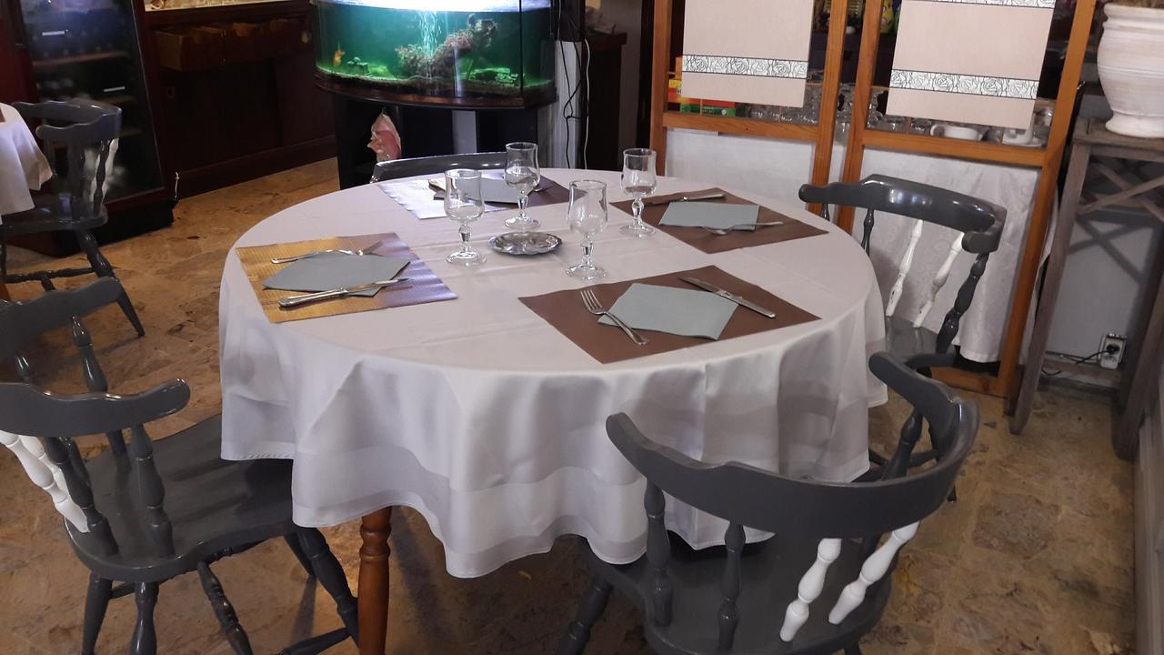 Logis Hotels - Hotel Le Boulevard Mazamet Luaran gambar
