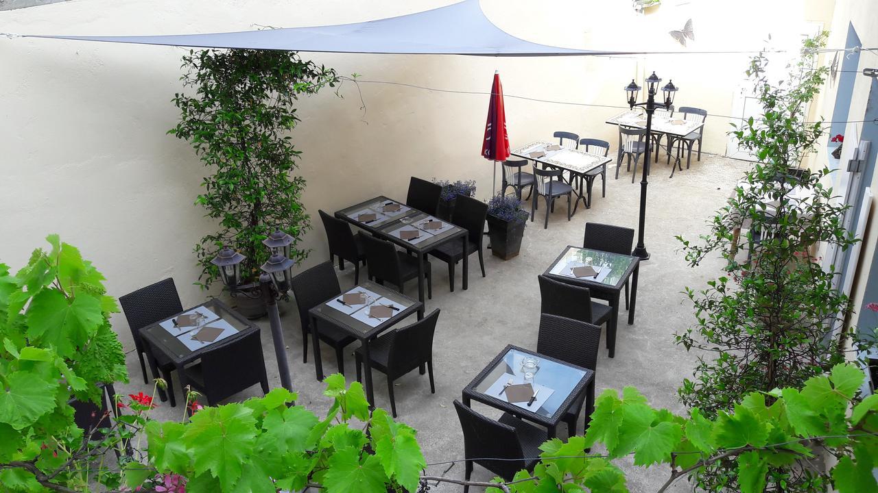 Logis Hotels - Hotel Le Boulevard Mazamet Luaran gambar